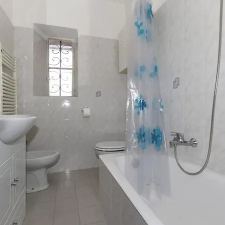 Mi Casa Arco Della Pace Apartment